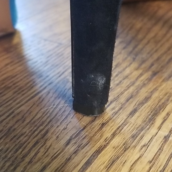 BCBGENERATION Blue/Black Suede Pumps - Picture 7 of 7